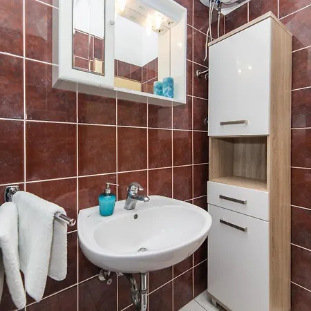 Toni Appartement *