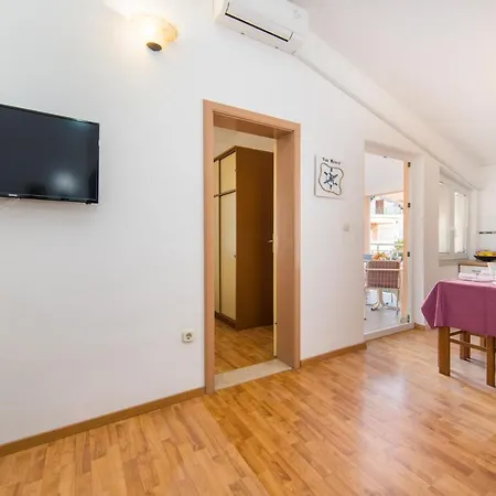 Apartment Toni Podaca
